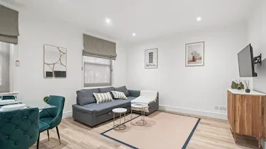 Spacious 2 Bed Paddington Flat
